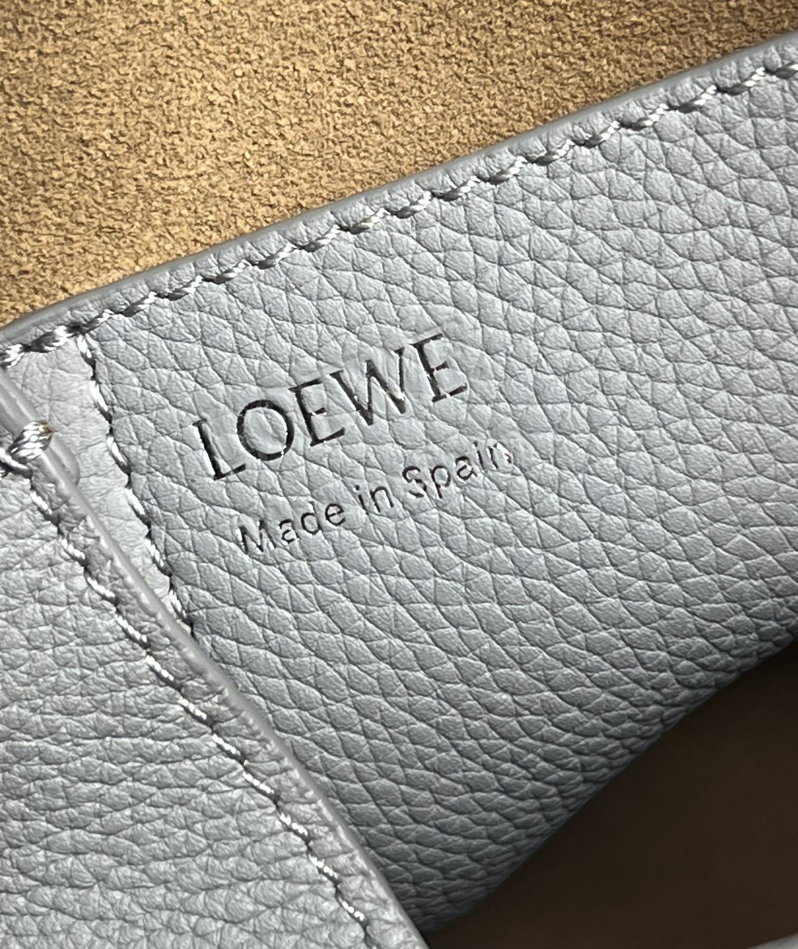 Loewe Pebble mini bucket bag 0705