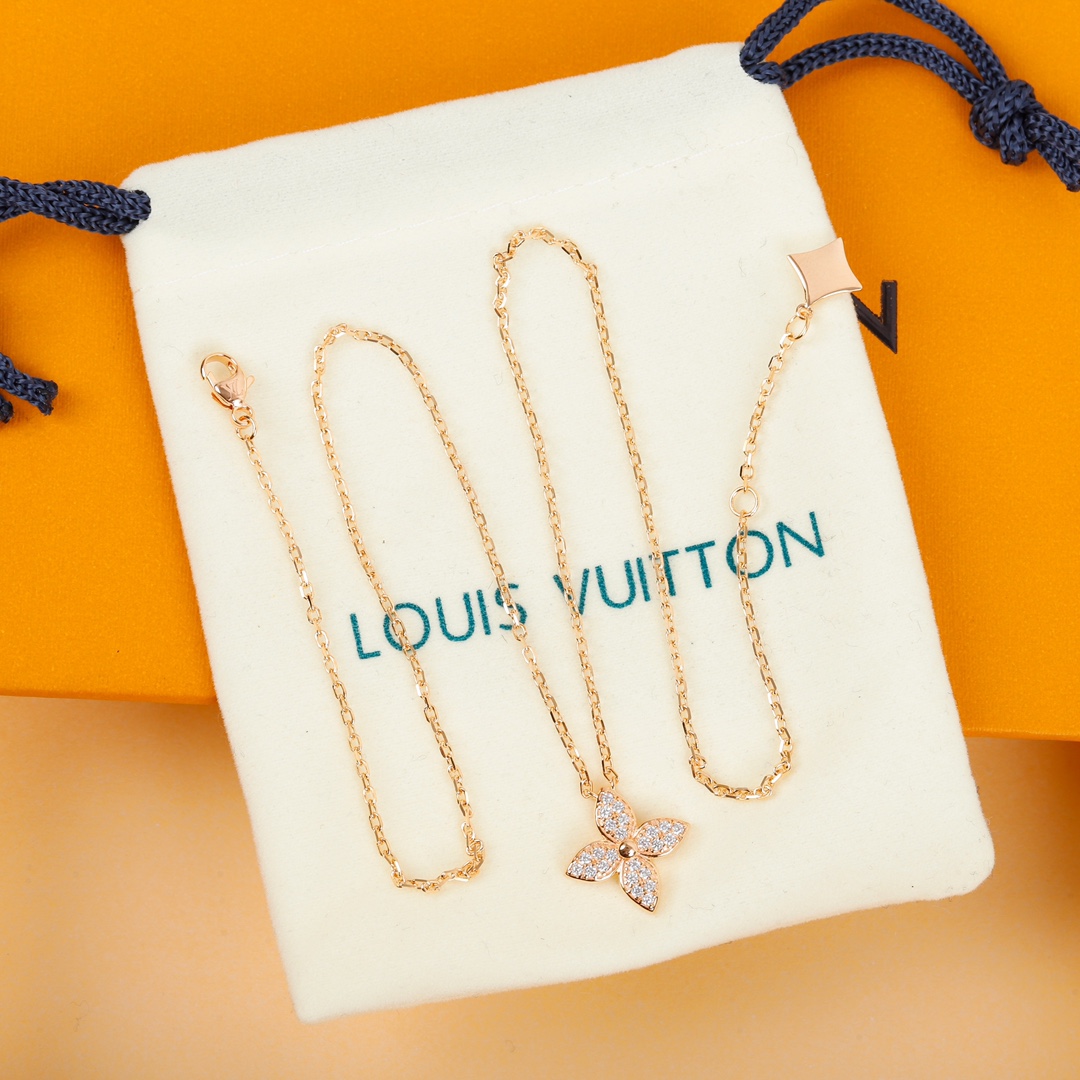 Louis Vuitton Monogram Flower Diamond Floral Pattern