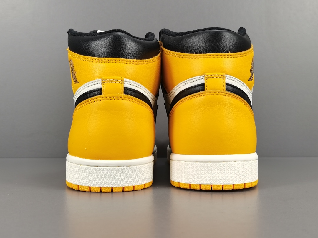 Nike Air Jordan 1 Retro High OGYellow Toe 555088-711