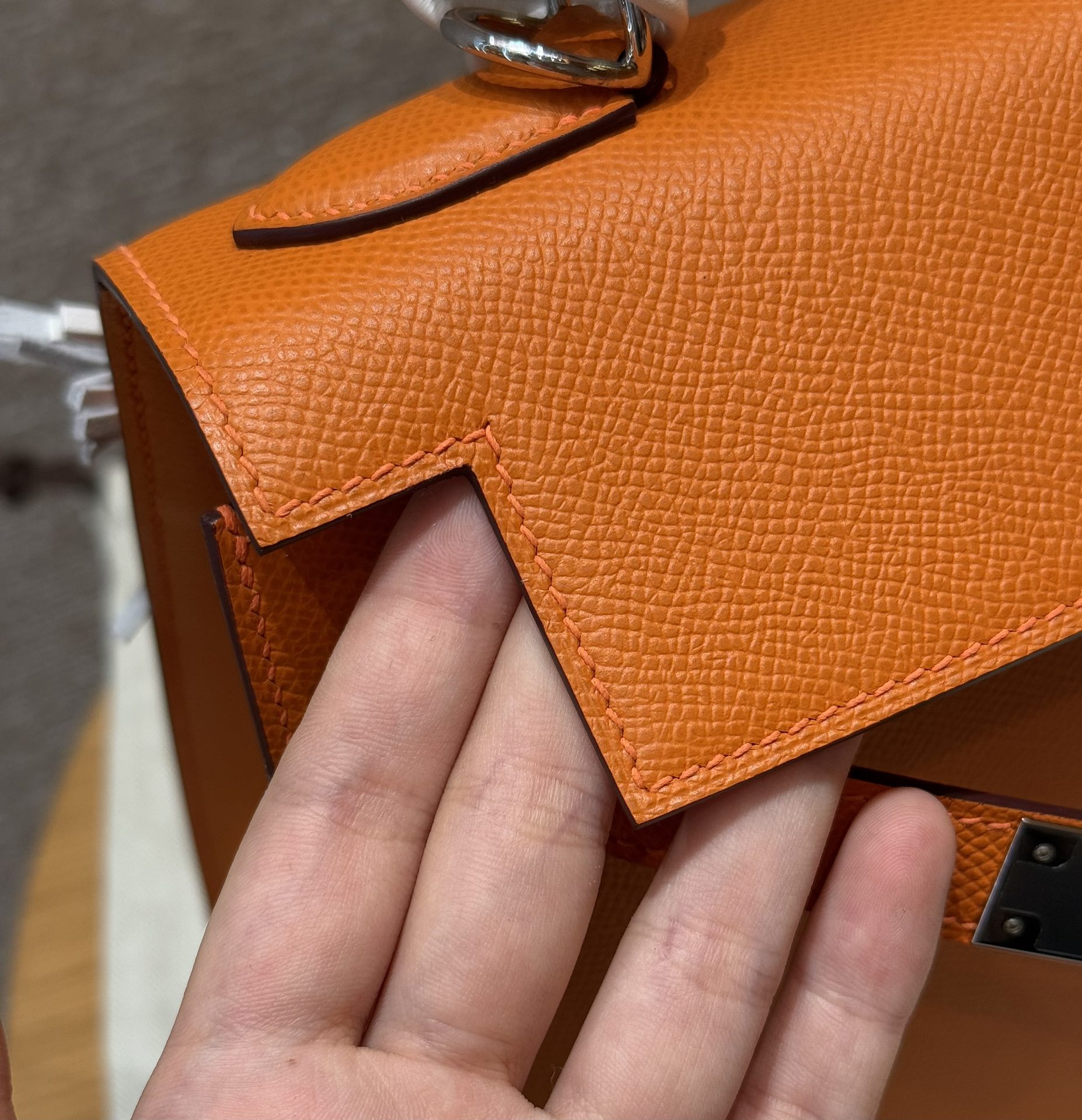 Hermès Kelly 93 Orange Handbag (Handmade to Order)
