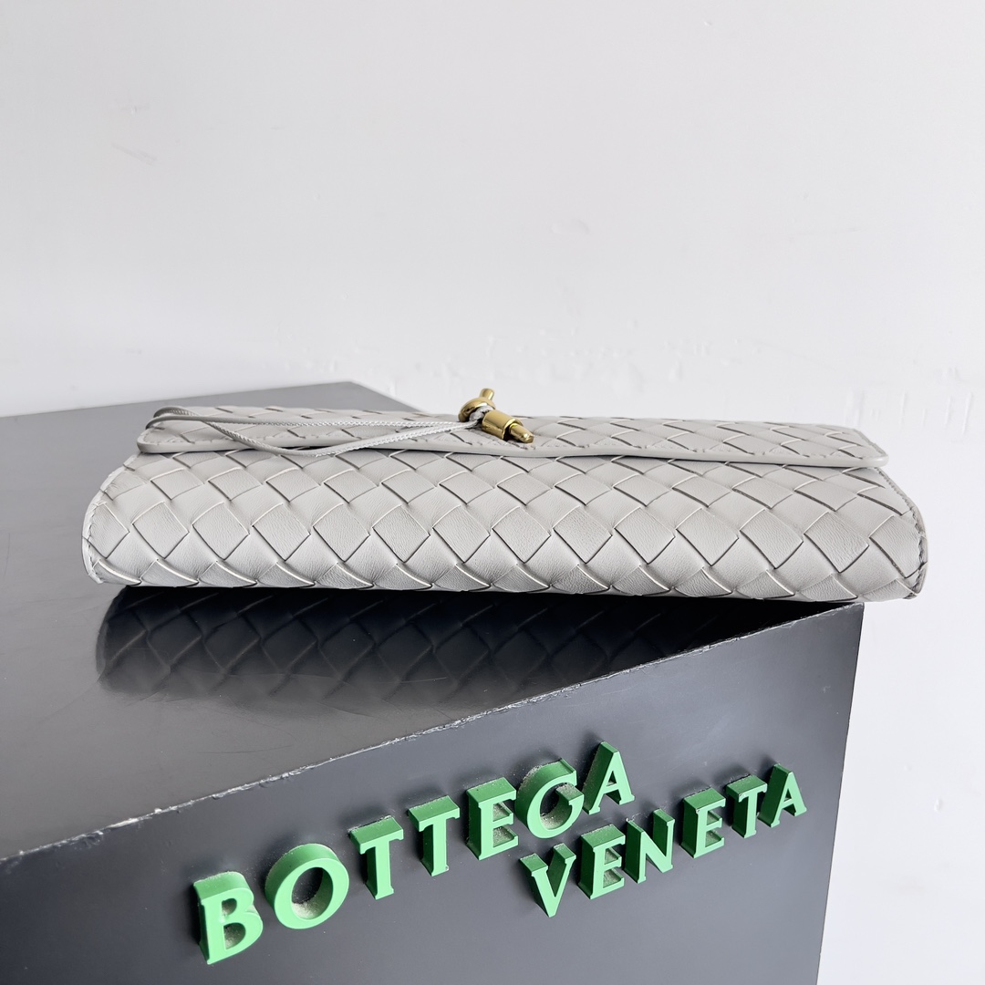 Bottega Veneta Andiamo Evening Clutch 741511