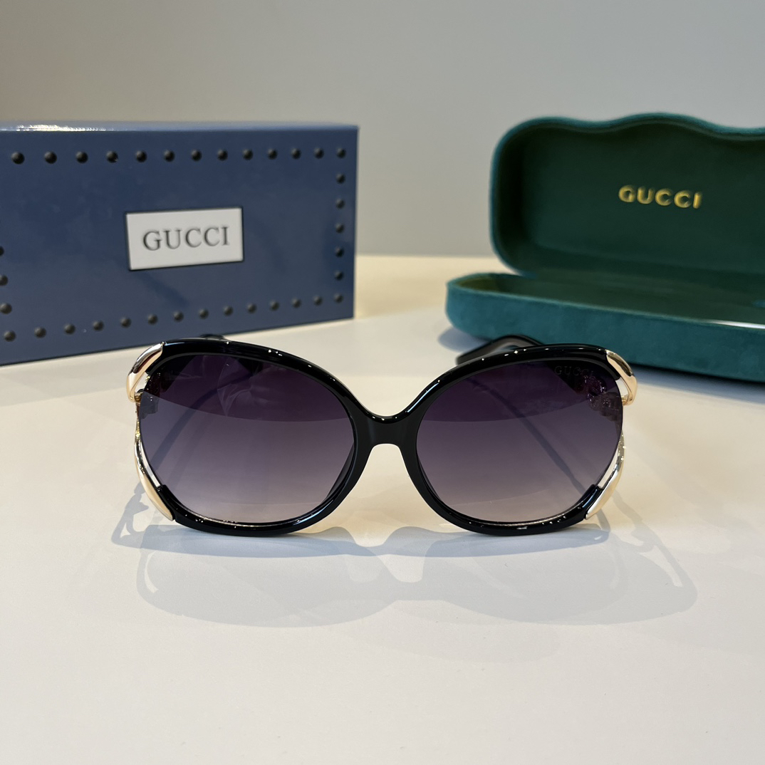 Gucci Round Frame Sunglasses