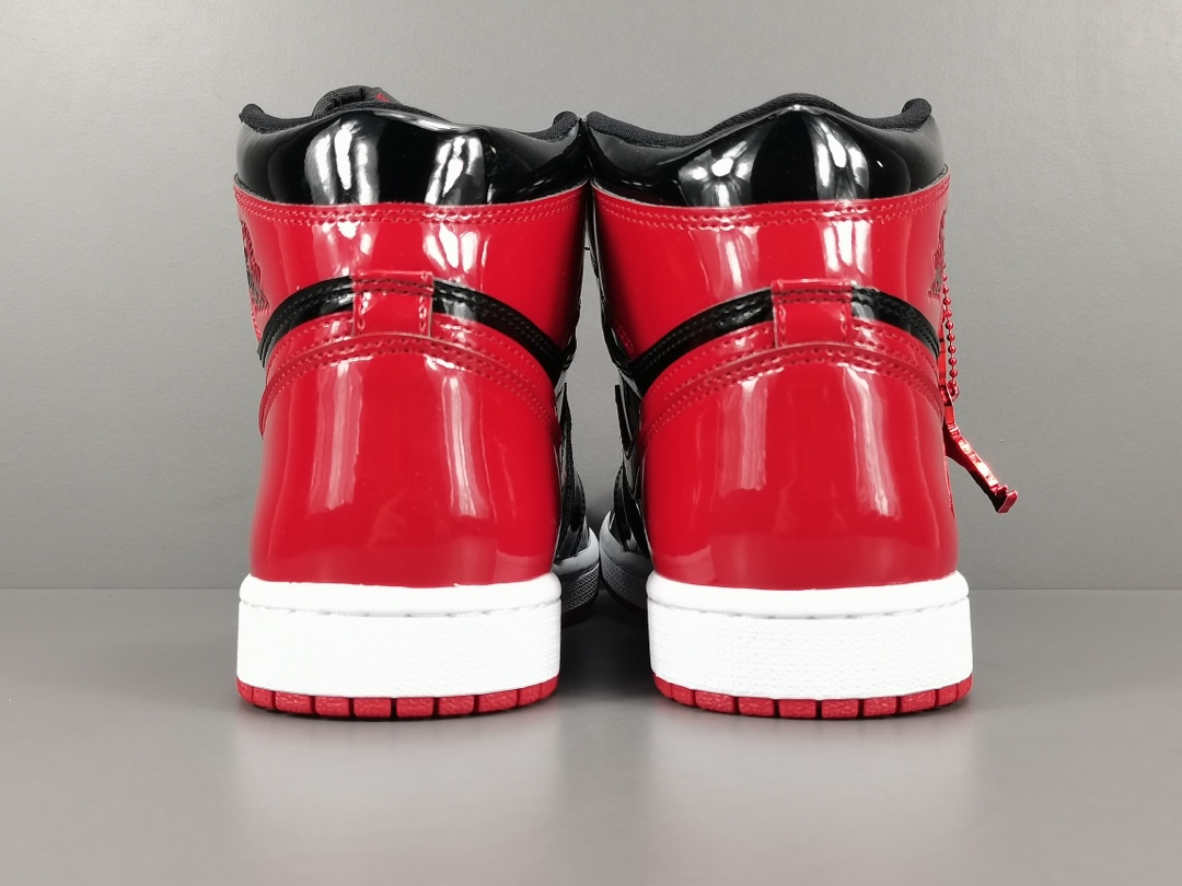 Nike Air Jordan 1 Retro High OGWide Patent 555088-063