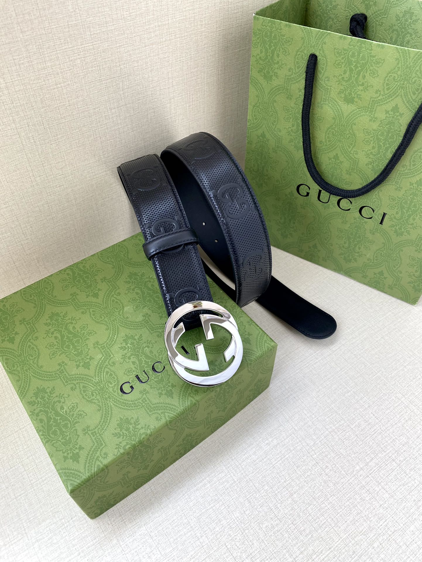 Gucci black embossed leather belt width 4.0CM