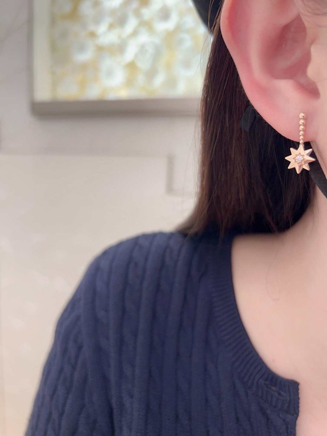 Dior eight-pointed star pendant earrings