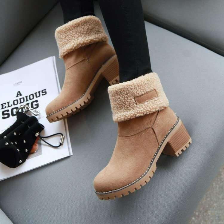 Women's Winter Boots with Fur for Warm Toes