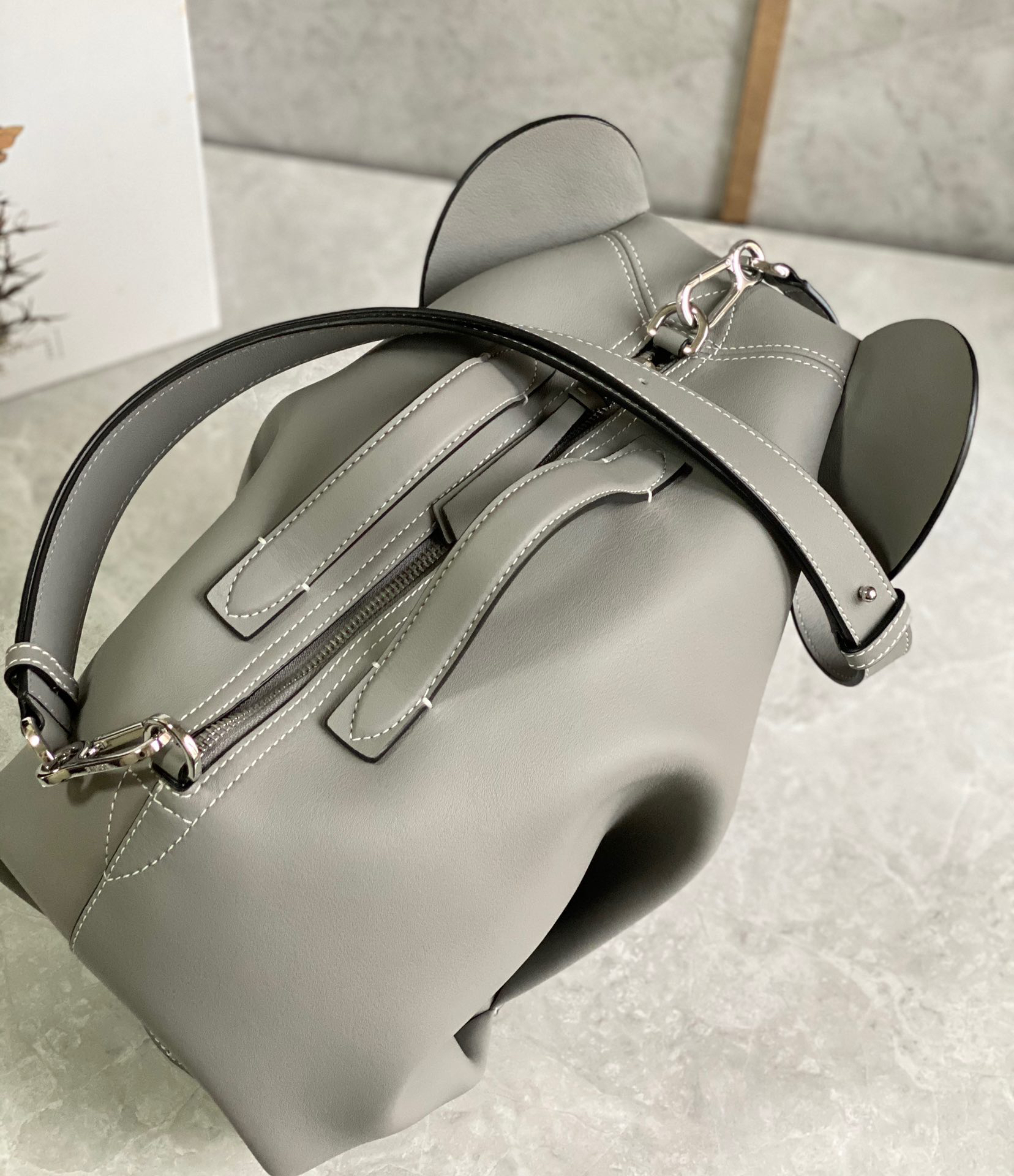 Loewe Large Elephant Bag 0537