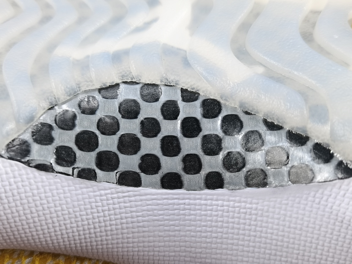 Nike Air Jordan 11 Retro LowYellow Python AH7860-107