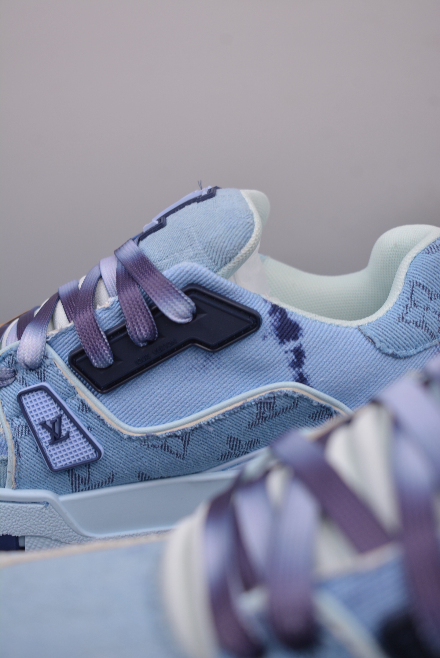 Louis Vuitton Trainer Sneaker Low Denim Blue 1A8WAV