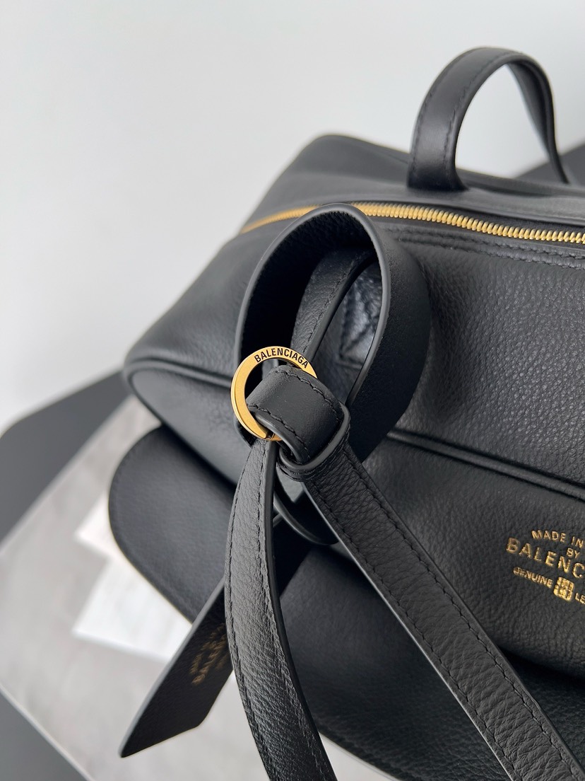 Balenciaga Carrie Small Bowling Bag