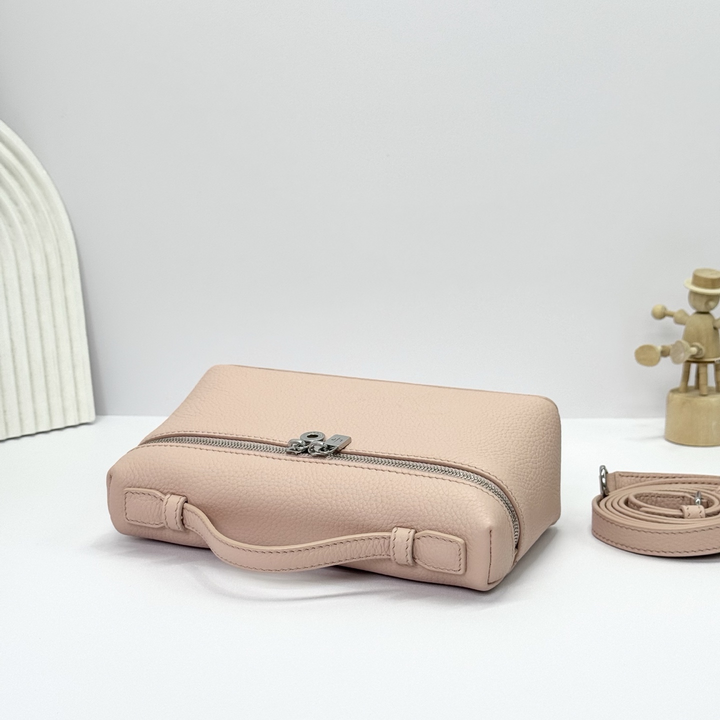 Loro Piana Extra poet L19 Clutch FAI8393