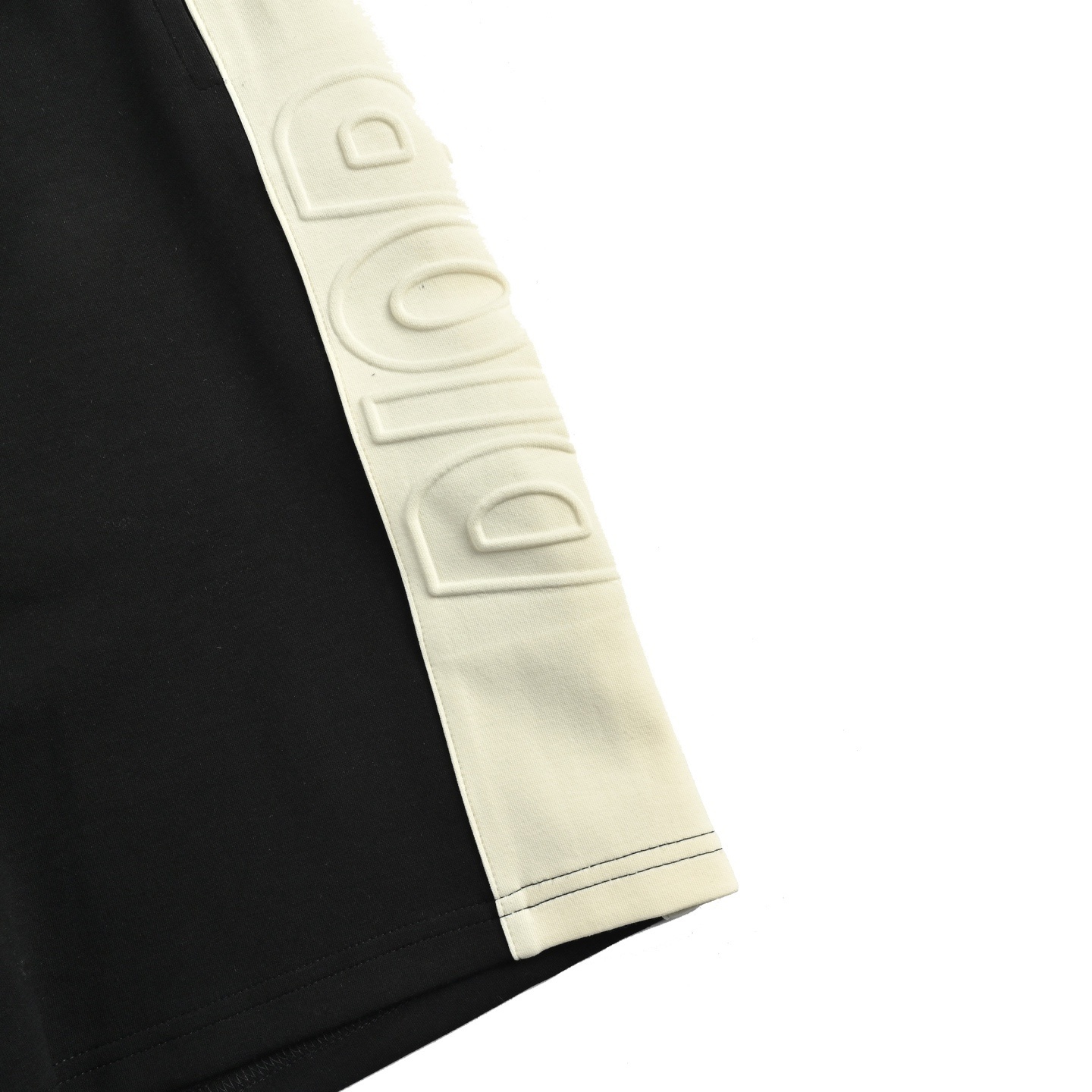 Dior 25ss shorts with contrasting side panels and embossed logo