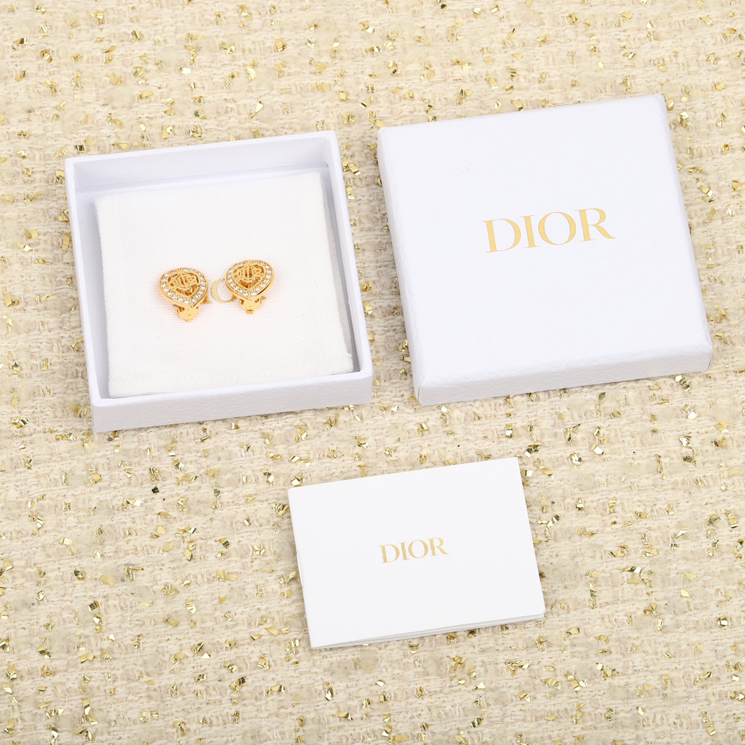 Dior vintage heart clip earrings