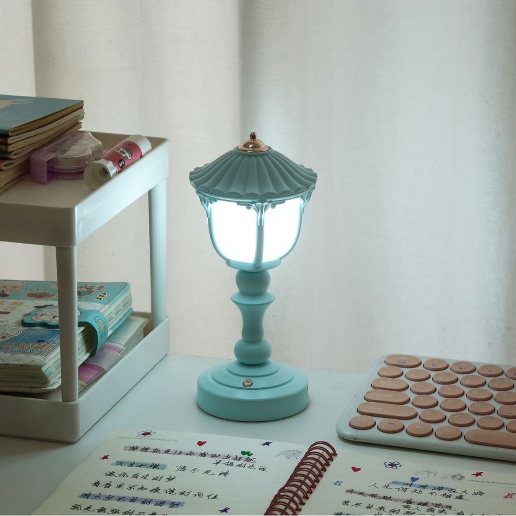 Retro Desk Night Light USB Charging Flicker Free Non-Glaring Illumination 3 Modes Table Lamp