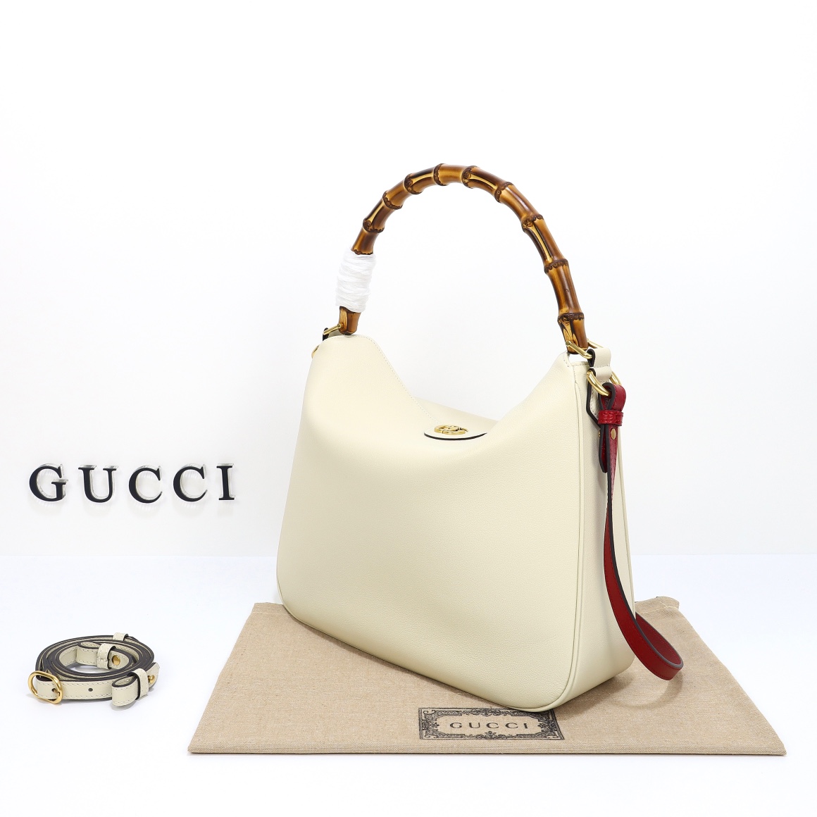 Gucci Diana large shoulder bag 746245 UAAAY 9043