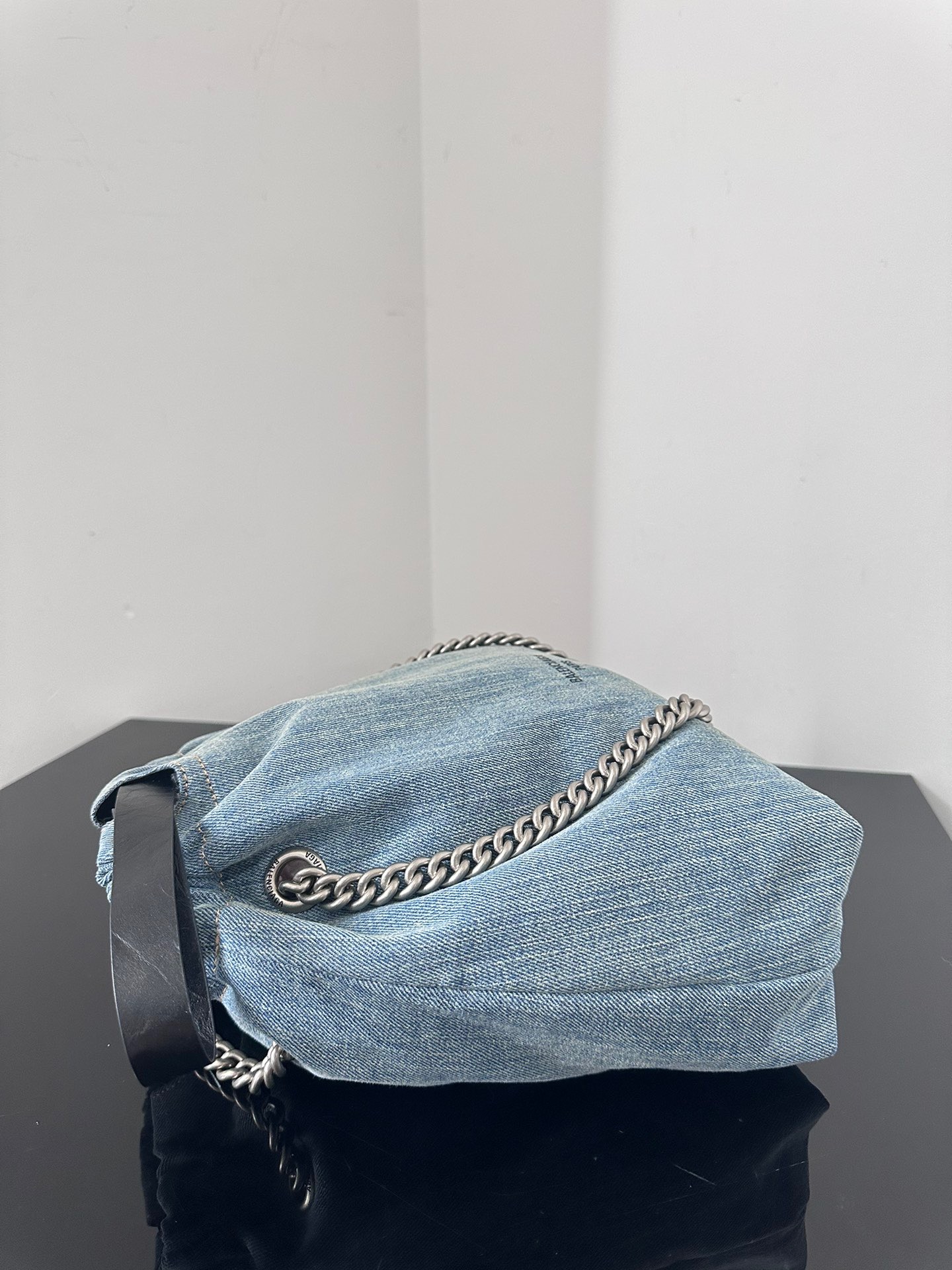 Balenciaga crushtote denim handbag 0305