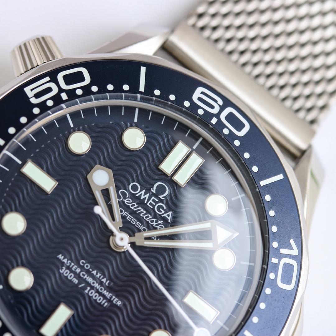 OMEGA Seamaster 300 Series