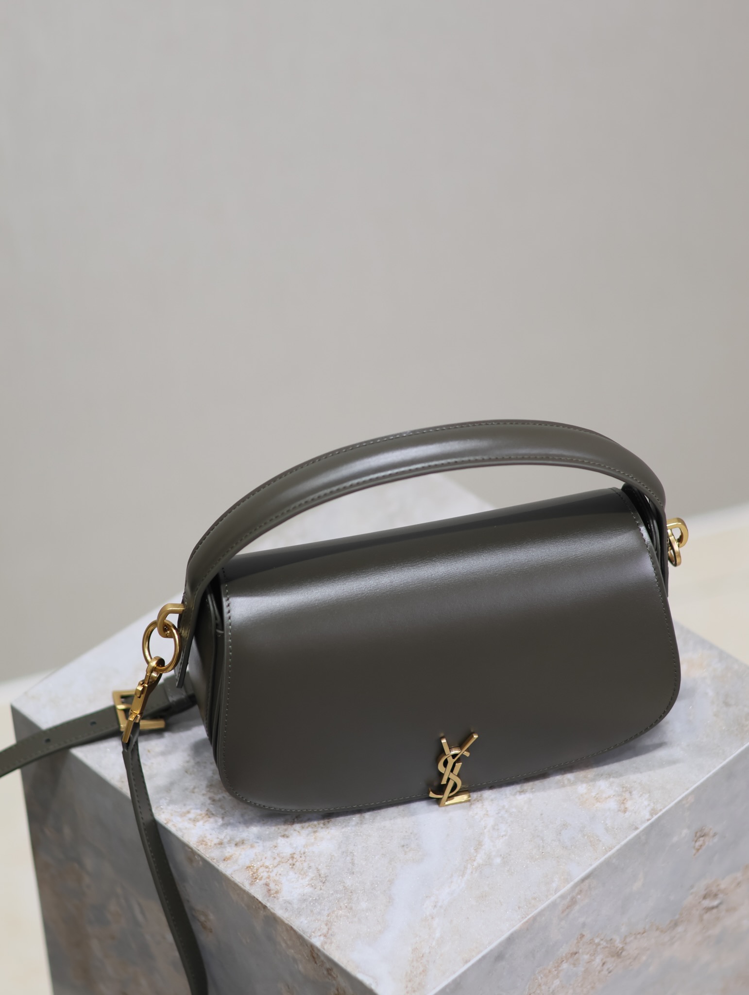 Yves Saint Laurent VOLTAIRE Handbag Crossbody Bag 787671