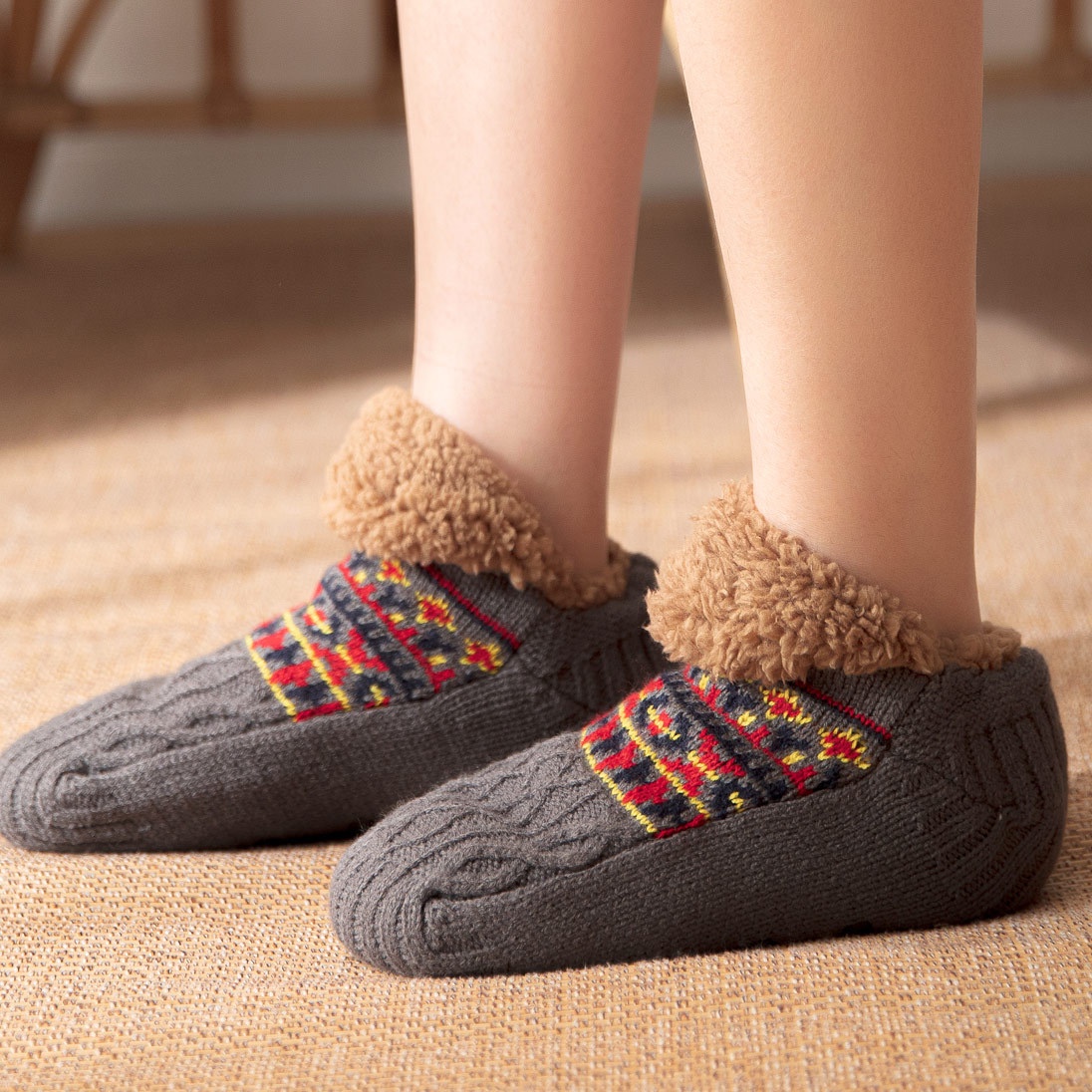 🎅2024 Christmas Promos🔥Cozy Non Slip Knitted Slipper Socks