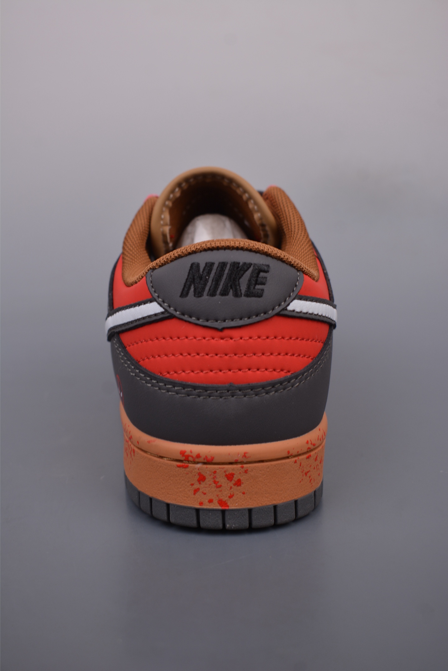 DEADPOOL x NIKE SB DUNK orange red dark gray