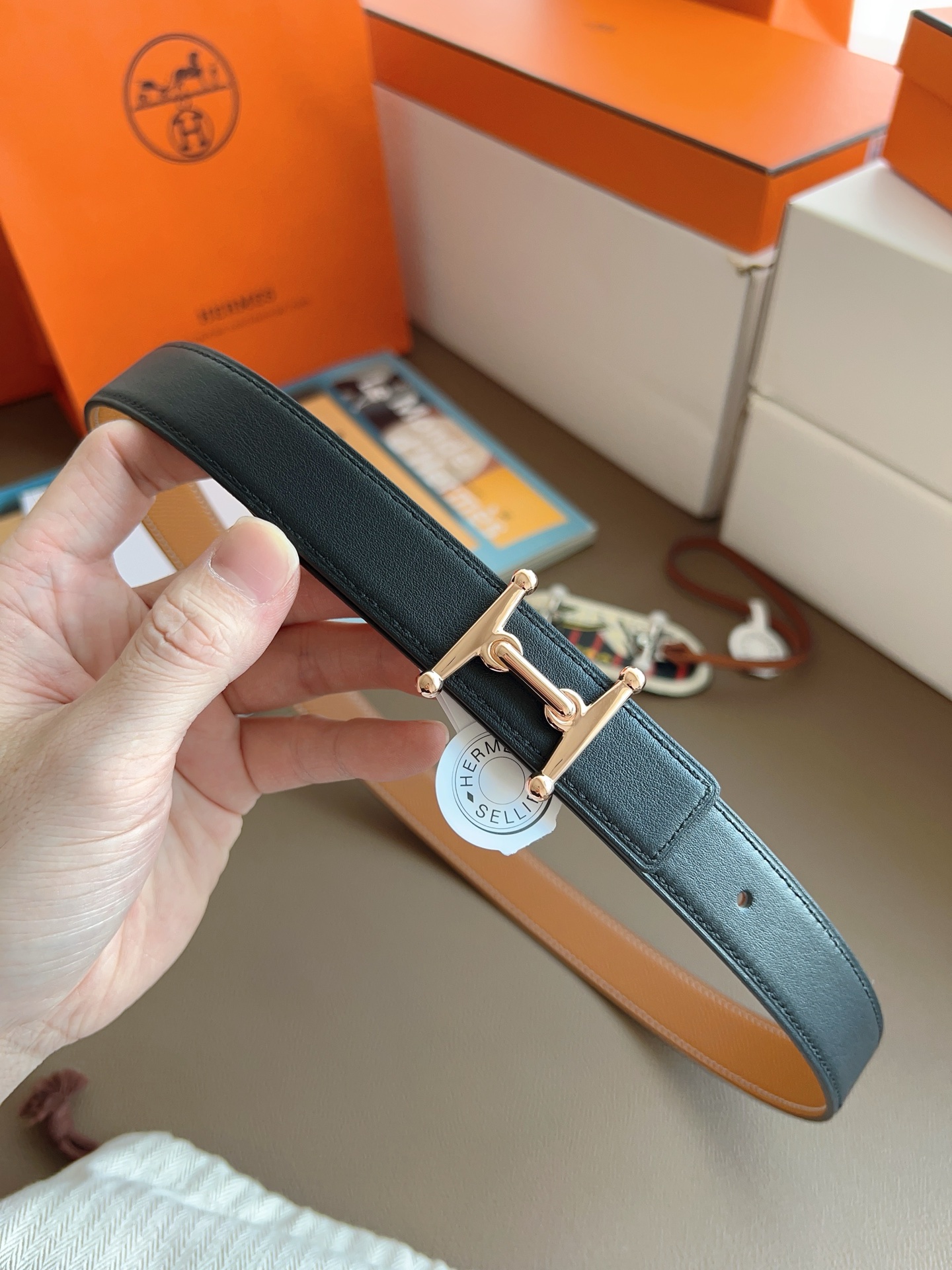 Hermès 2025 New Women's Double-Sided Belt 2.4cm Width