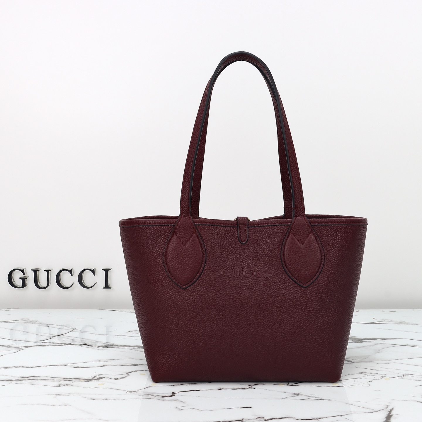 Gucci Totissima small reversible tote bag 839124