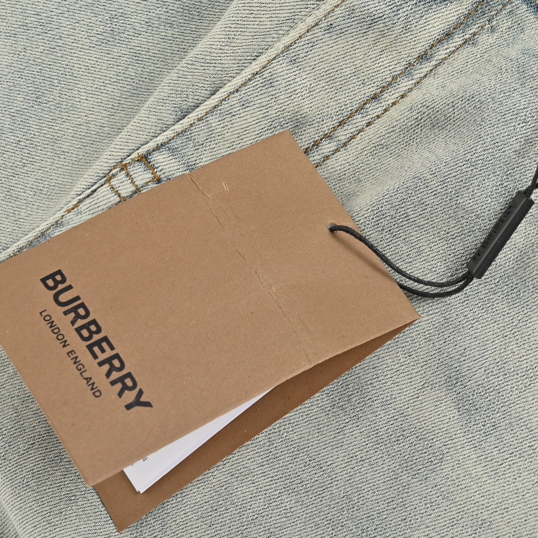 Burberry Back Pocket Cutout Warhorse Jeans