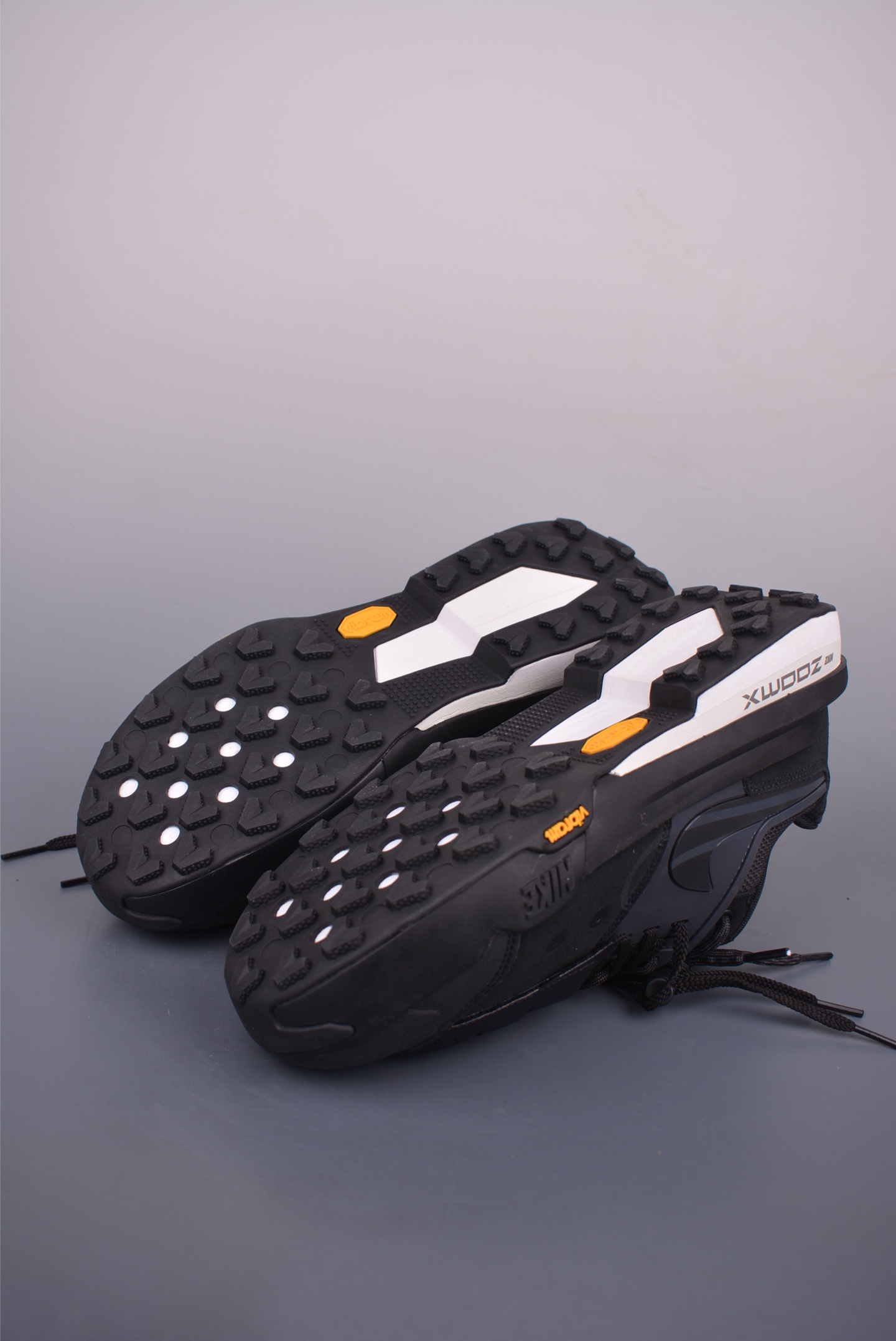 Sacai x NIKE Zegama Dome SP