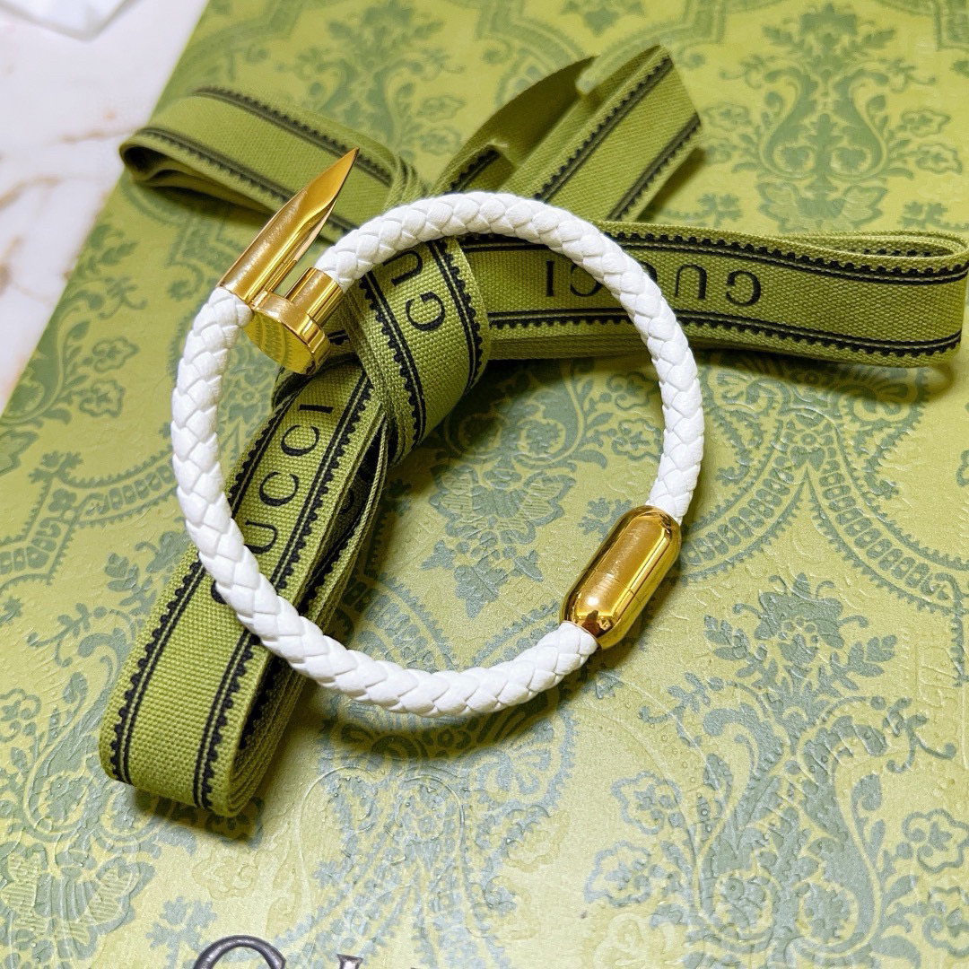 Gucci white cowhide braided bracelet