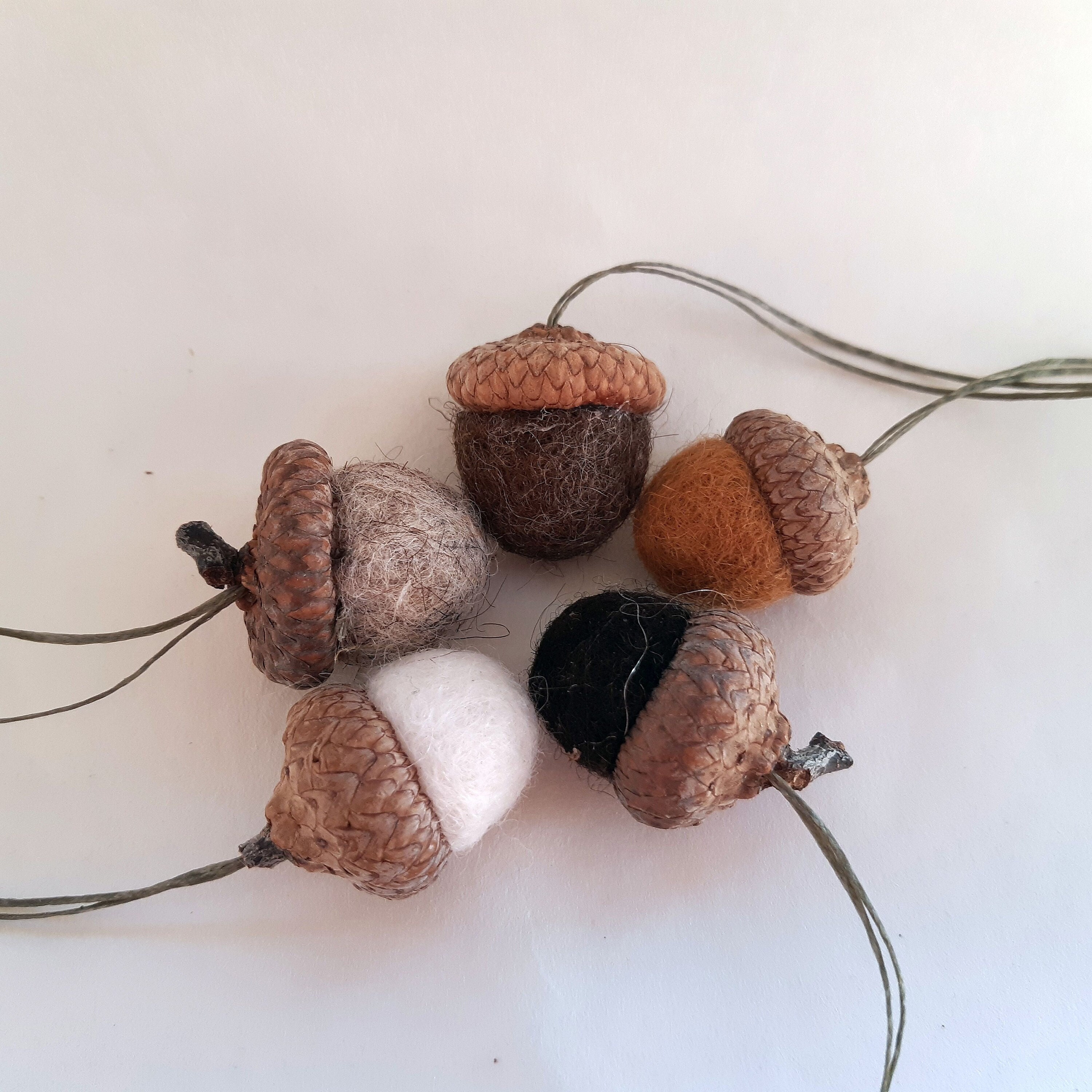 🌰Set of 5 Handmade Wool Felt Acorn Ornaments