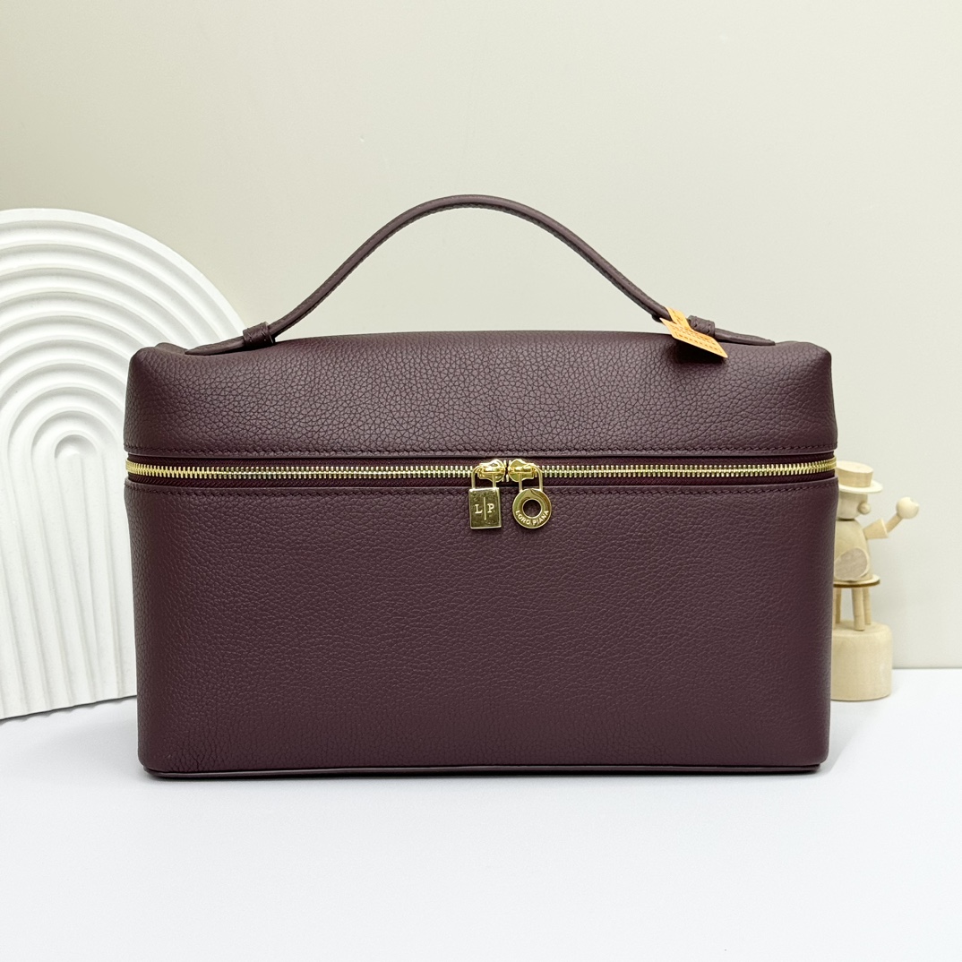 Loro Piana Extra poet L27 Clutch FAI8511