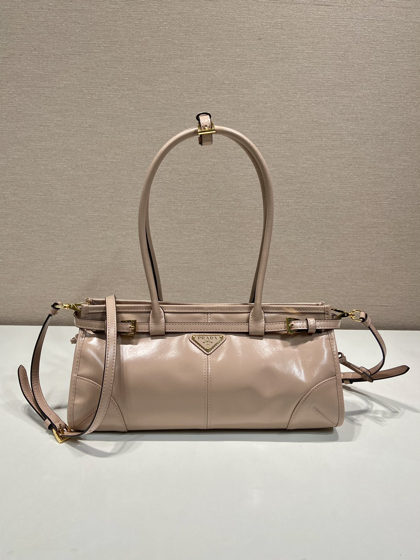 Prada lussolf waxed leather handbag 1BA426