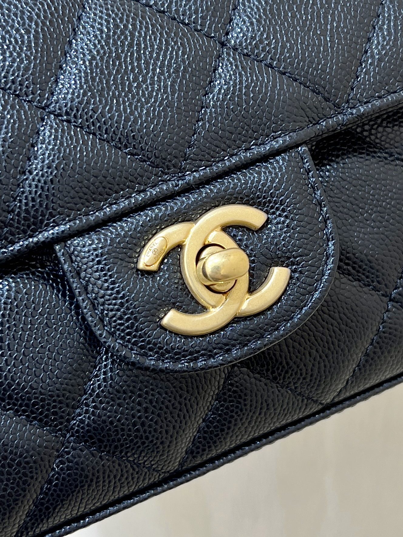 Chanel 25P Spring/Summer Preview Series Chain Bag AS5240