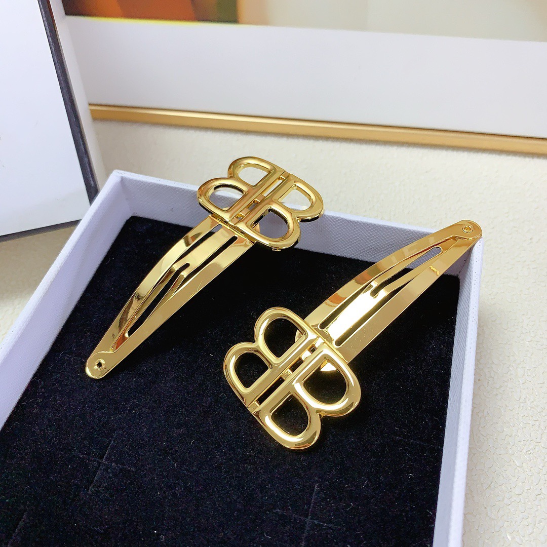 Balenciaga BB hair clip