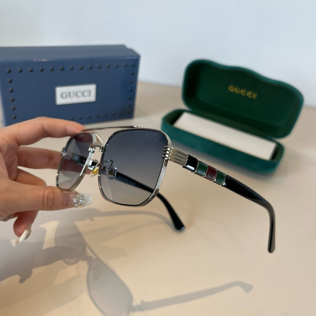 Gucci Square Frame Sunglasses