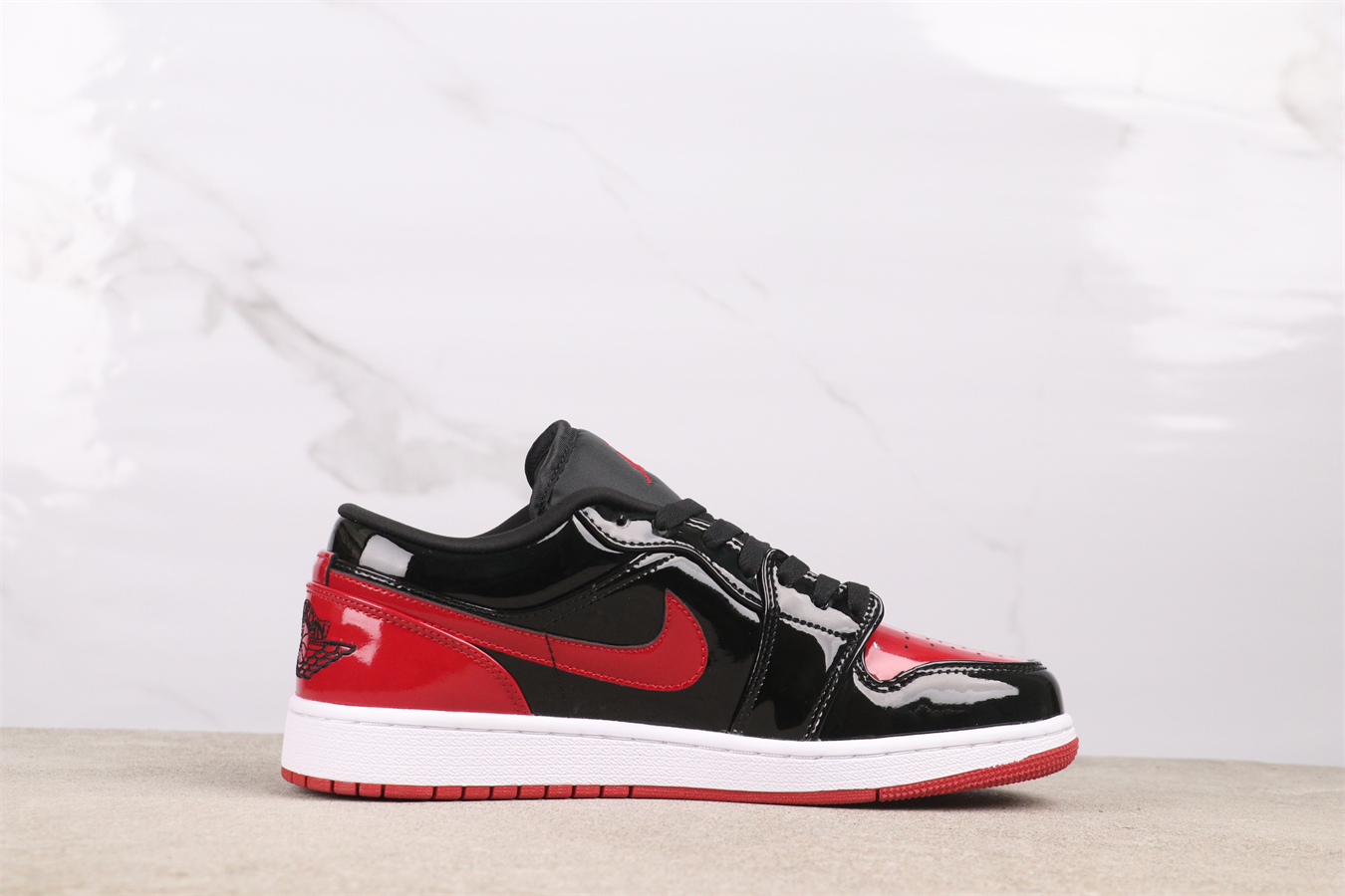Air Jordan 1 Low 'Patent Bred' 553558-063