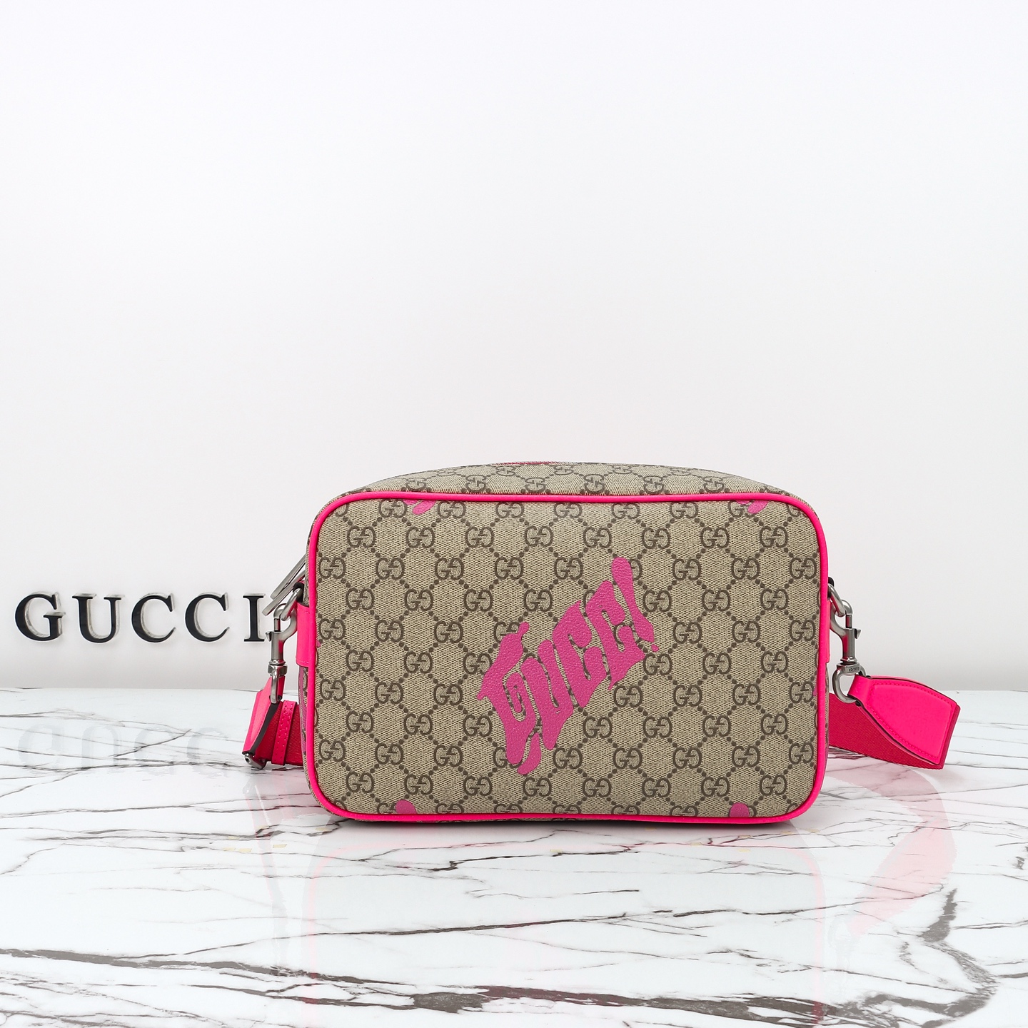 Gucci Medium crossbody bag with print 839380 FAEWN 9766