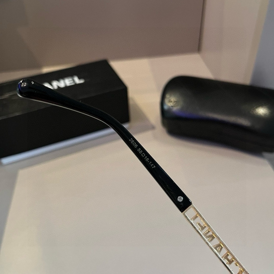 Chanel round frame sunglasses