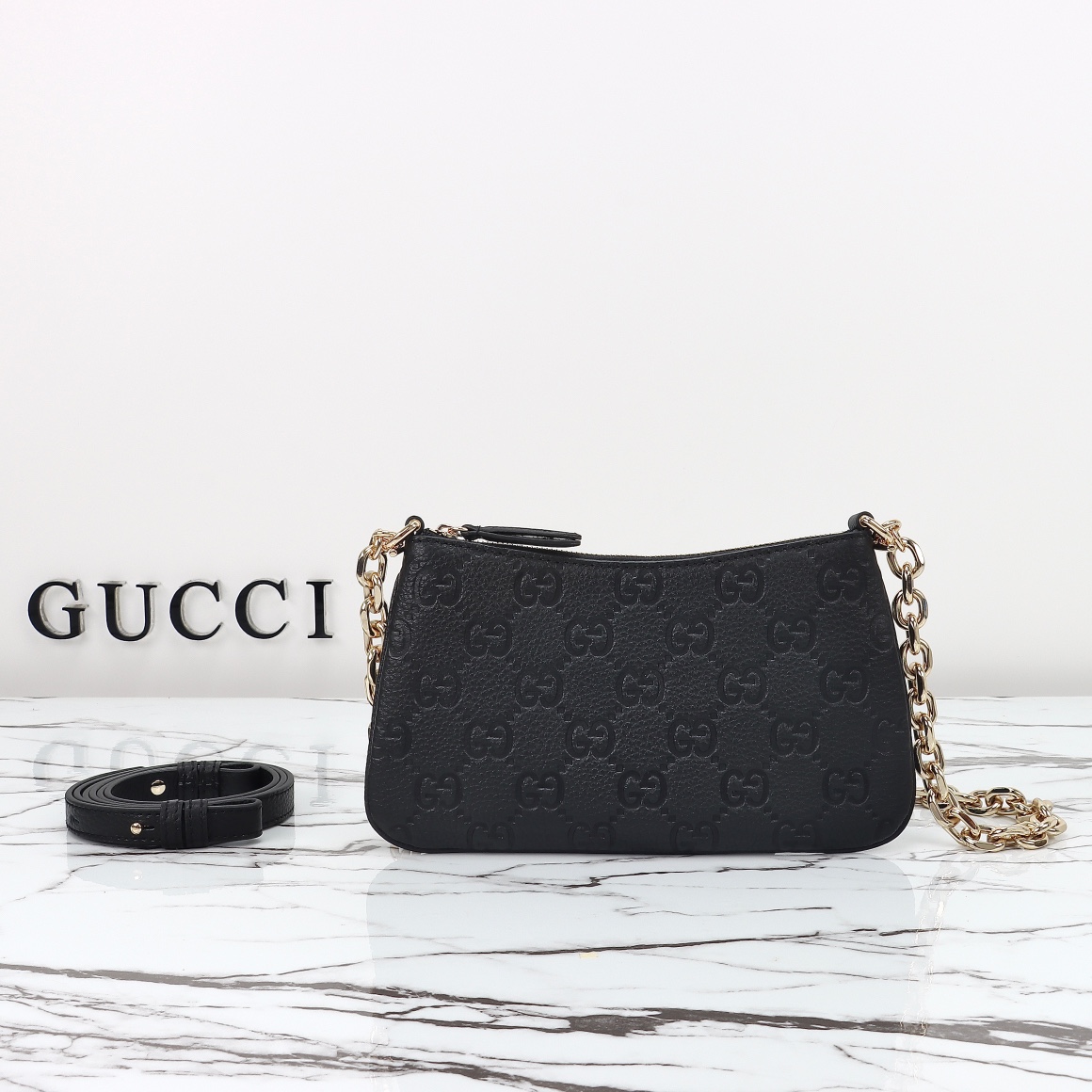 Gucci GG Emblem small shoulder bag ‎815278 AAEEM 1000