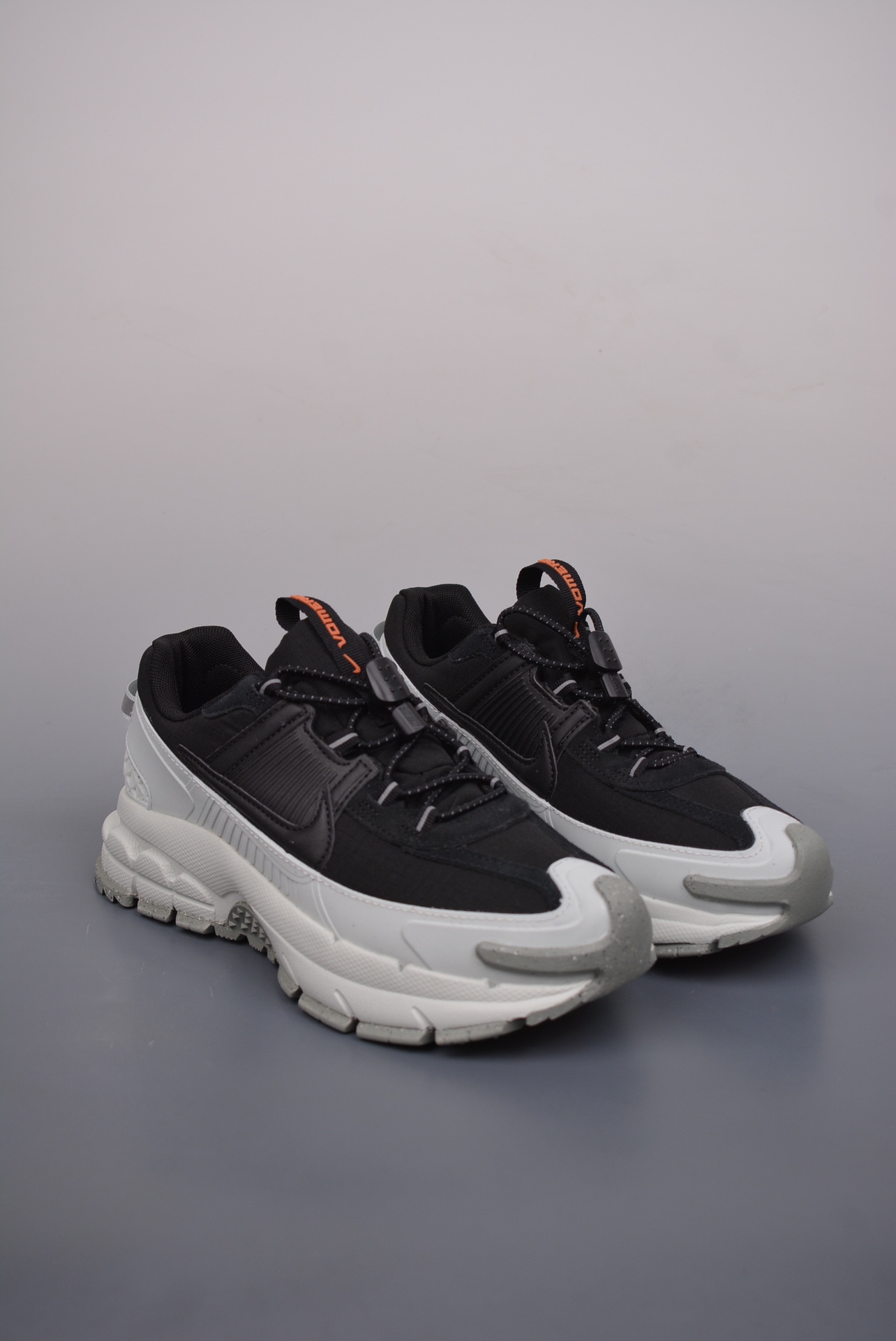 Nike Zoom Vomero 5 Roam Running Shoes Black and White Killer Whale FV2295-001