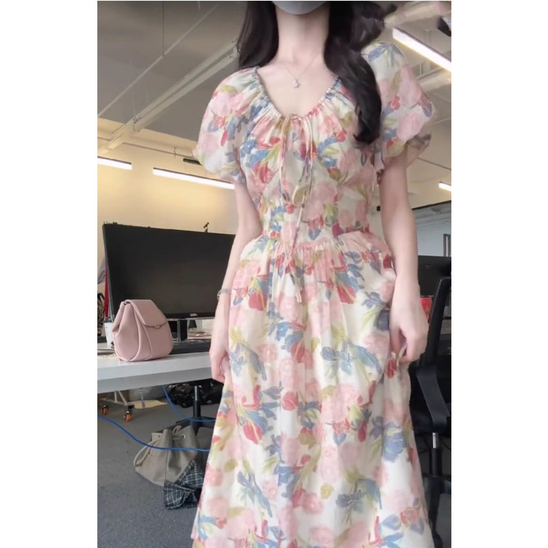 French tea break frock-sleeve floral dress