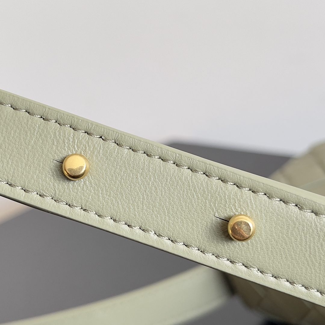 Bottega Veneta Mini Andiamo Bag 755545