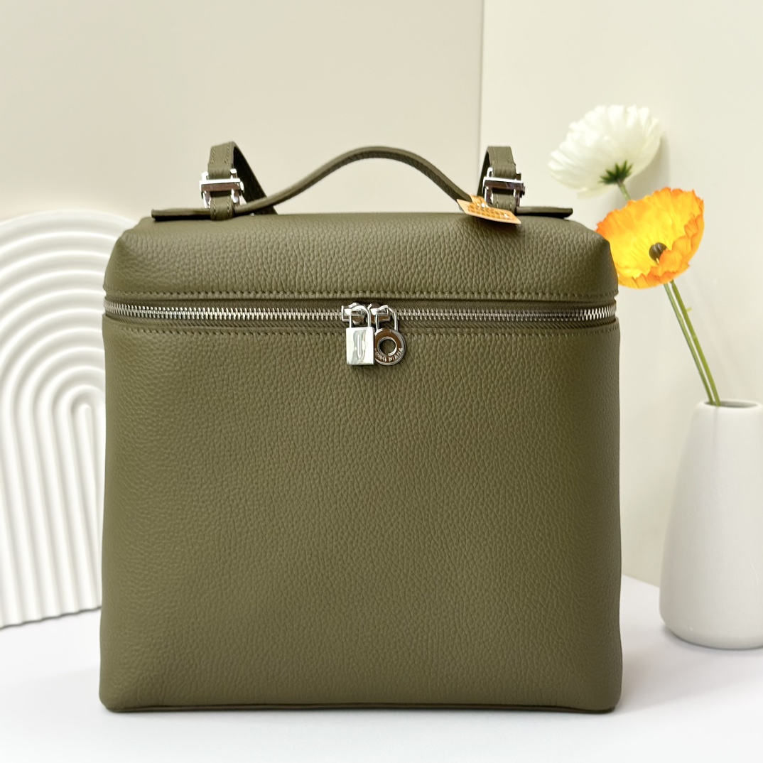 Loro Piana Extra poet L23.5 Square Backpack FAI6491