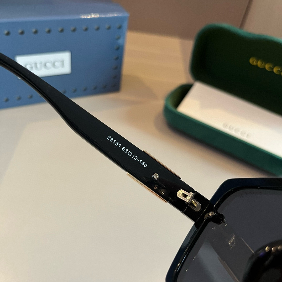Gucci Square Frame Sunglasses