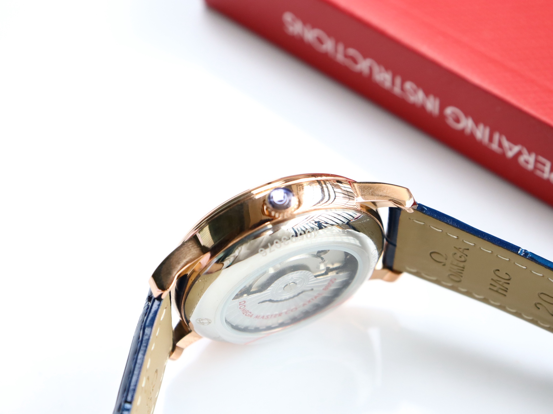 Omega De Ville series two-hand semi-mechanical men's watch