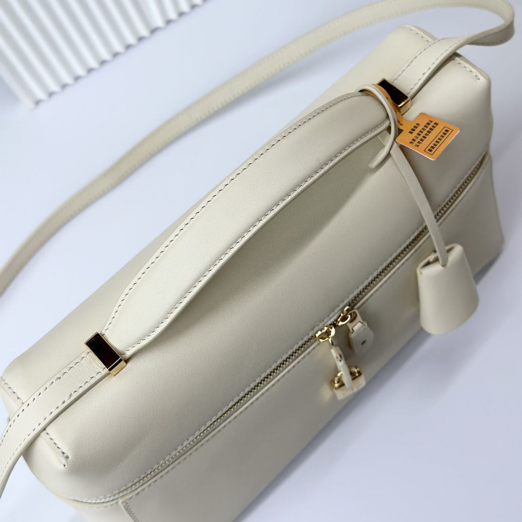 Loro Piana Extra Bag L27 Crossbody Bag FAO4759