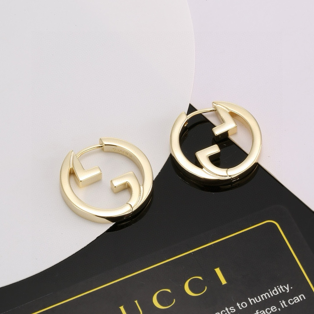 GUCCi GG gold earrings
