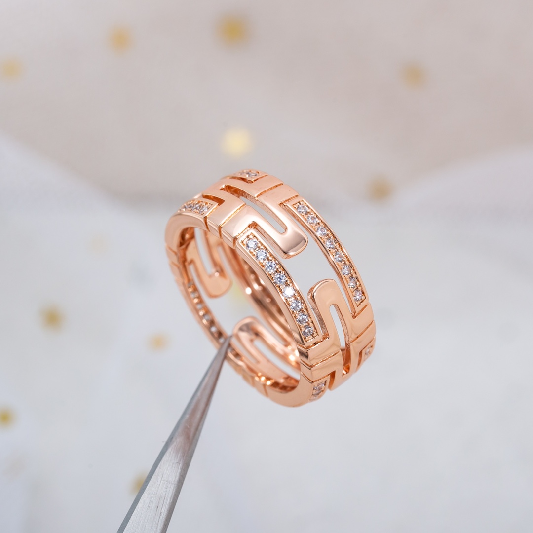 Bulgari Hollow Diamond Ring