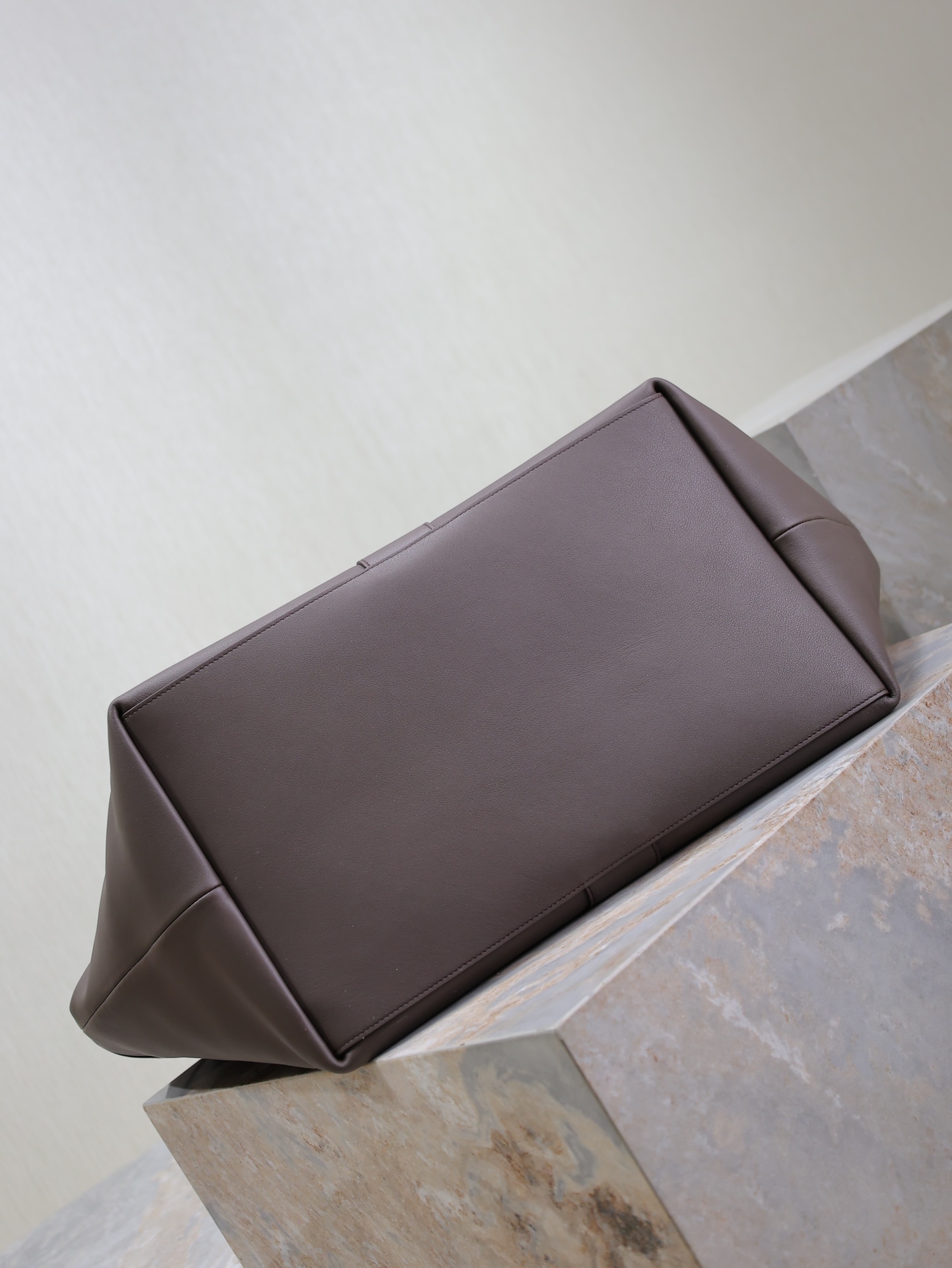 Yves Saint Laurent 24ss shopping bag 817602