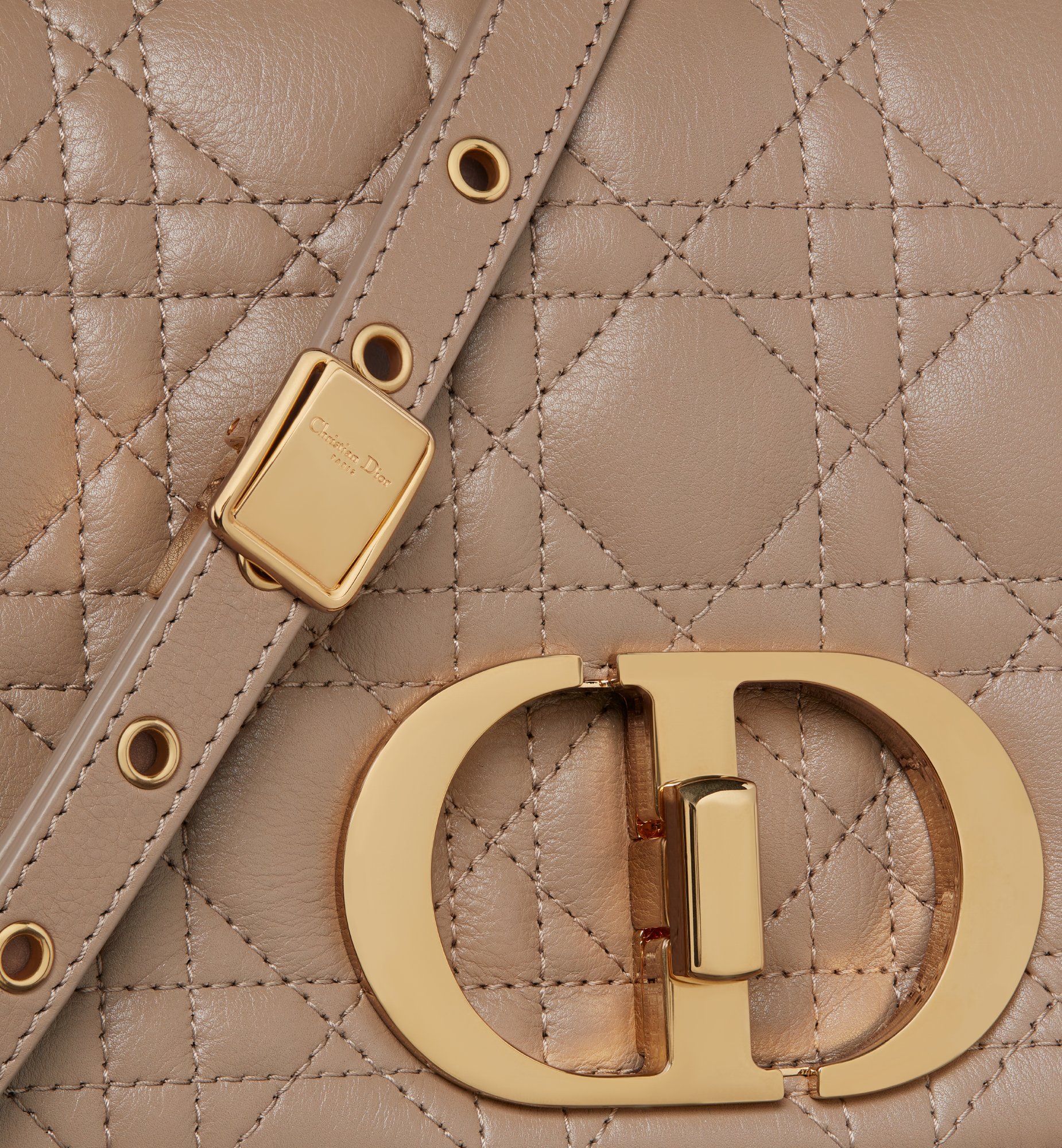 Dior Medium Dior Caro Handbag M9242UWHC_M45M
